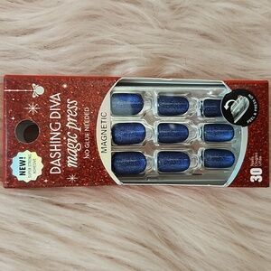Brand New DASHING DIVA MAGIC PRESS FALSE NAILS-S